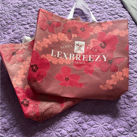 4/$25 Lex Breezy shopping bags 3 total - Picture 3 of 4